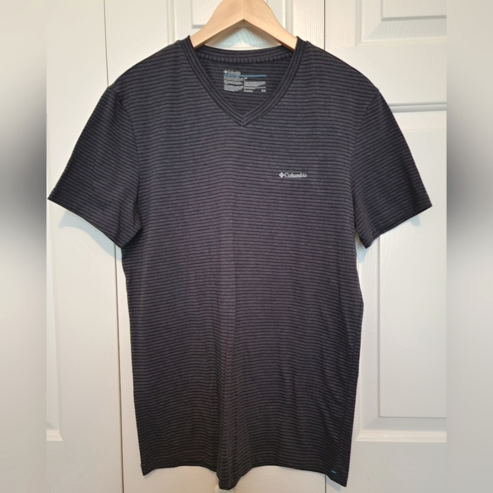 Men's Medium Columbia TShirt